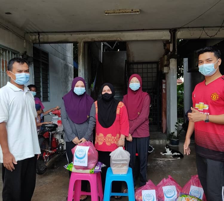 Pemberian 38 Pek keperluan asas, suntik kecerian sambutan Aidilfitri